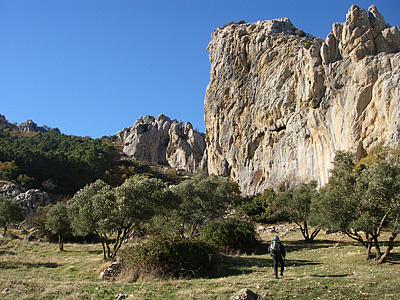 The amazing El Corral Climbing Area at Villanueva del Rosario 